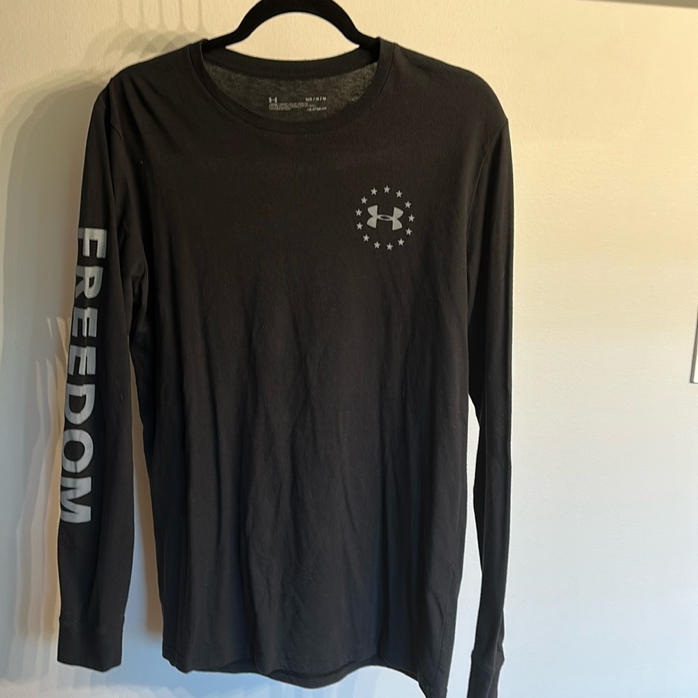 Under Armour Men’s Long Sleeve T-shirt Size M